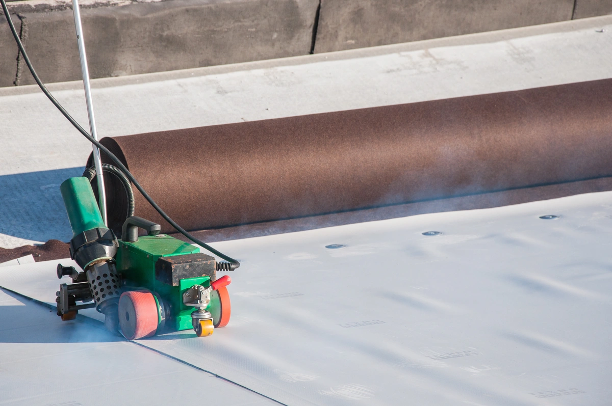 flat roof underlayment installation