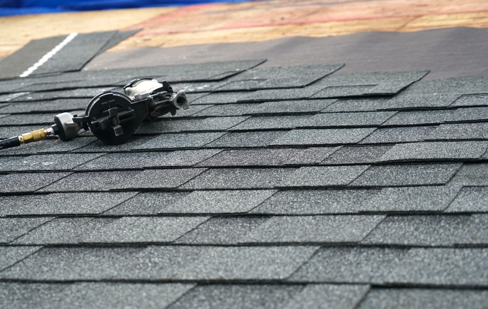 asphalt roof repair